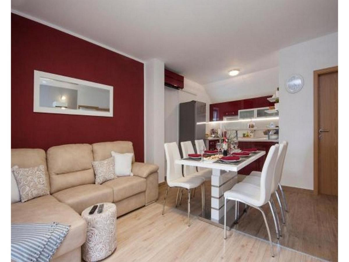 Apartment Dar Murter Eksteriør bilde